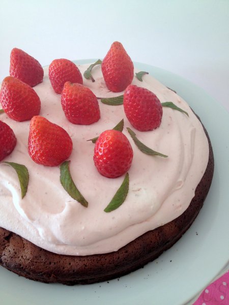 lisztmentes csokoládétorta álló