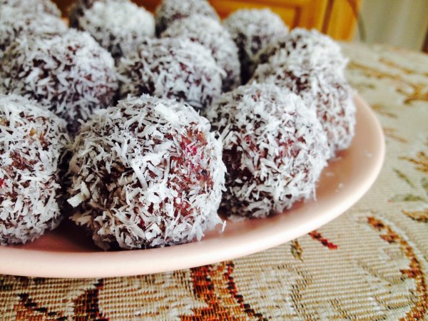 MM KÓKUSZGOLYO_FEKVO_1